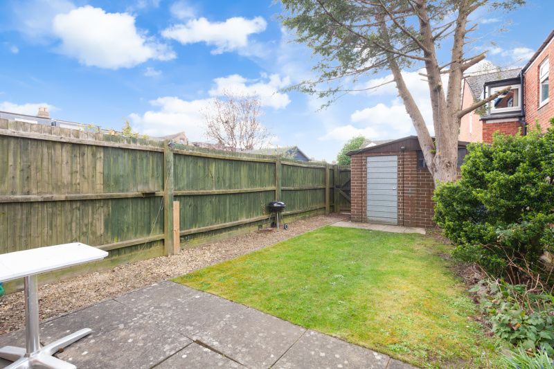 Property photo 2 of 9 Garden