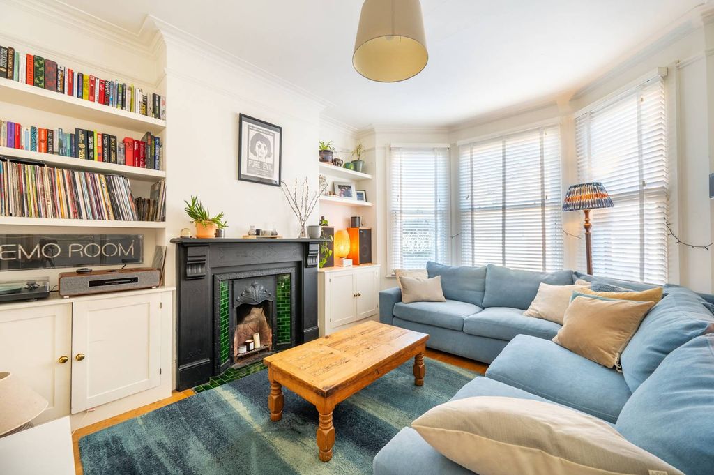 Property photo 1 of 14