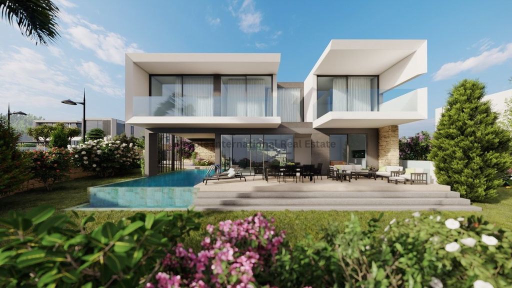 Property photo 2 of 6