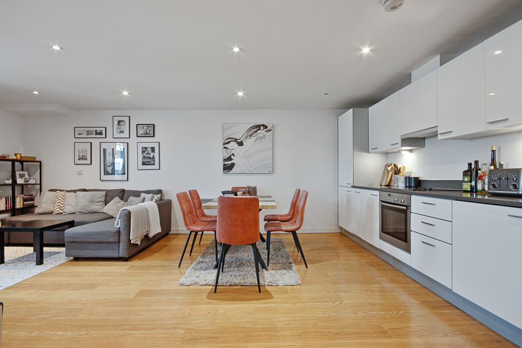 Property photo 3 of 11 May 2022 (2).Jpg