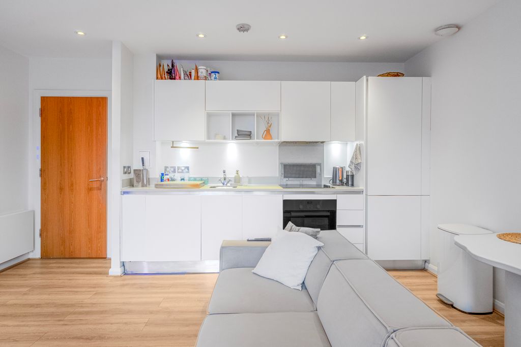 Property photo 3 of 20 Open Plan Living