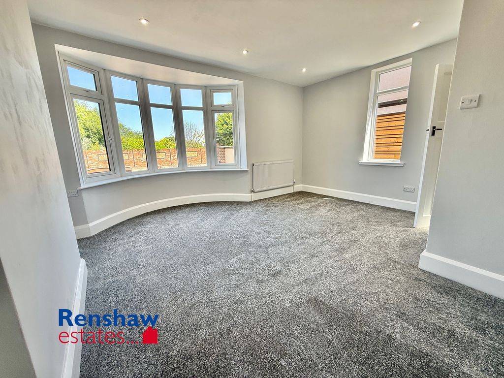 Property photo 2 of 14 L (1)