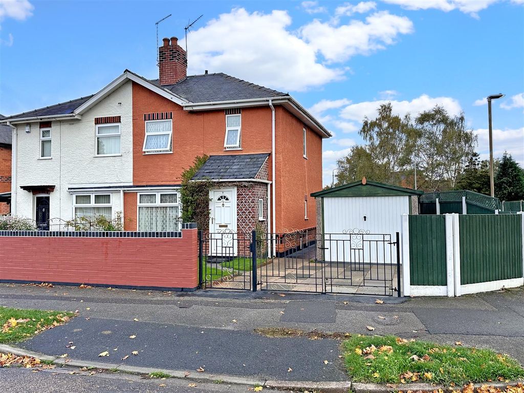 Property photo 1 of 17 Front Aspect 836