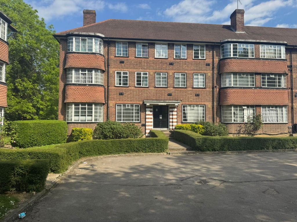 Property photo 1 of 8