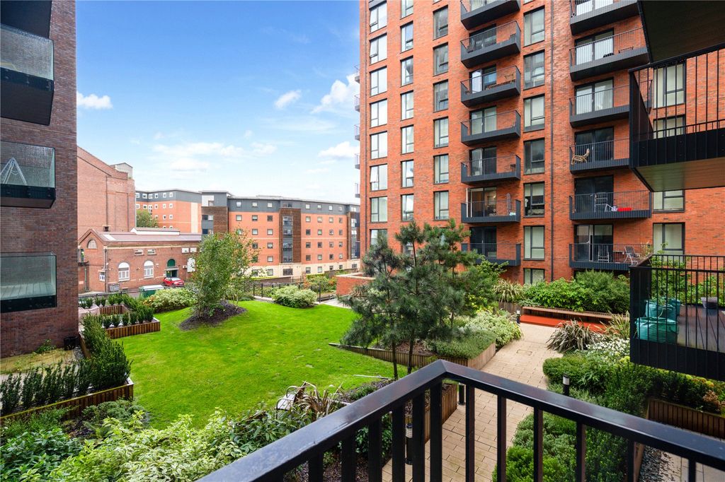 Property photo 1 of 20 Picture No. 14