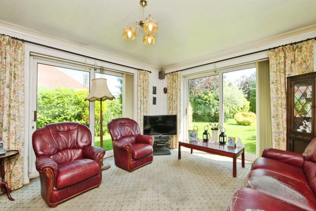 Property photo 3 of 15