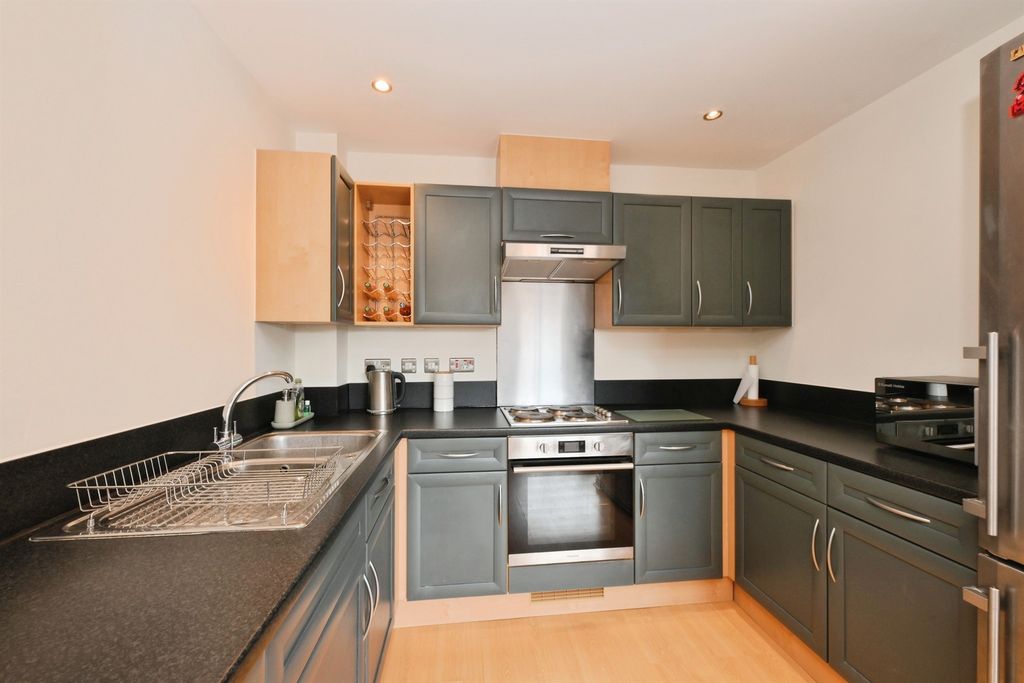 Property photo 2 of 15