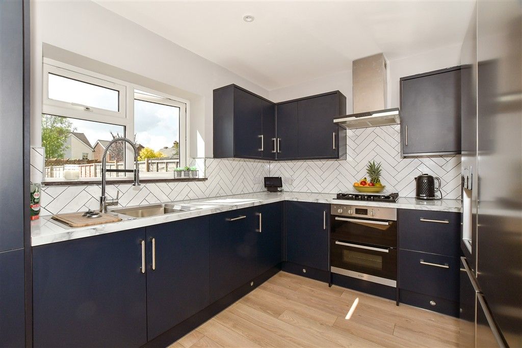 Property photo 3 of 16 Kitchen/Dining Room
