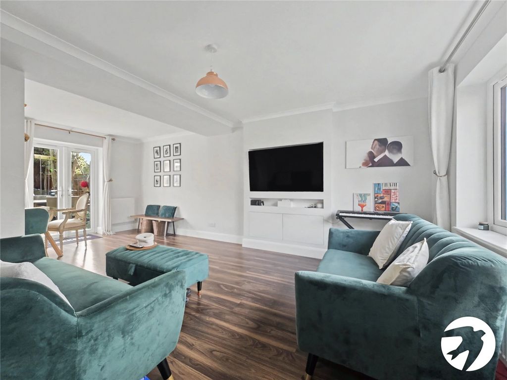 Property photo 2 of 16 Picture No. 01