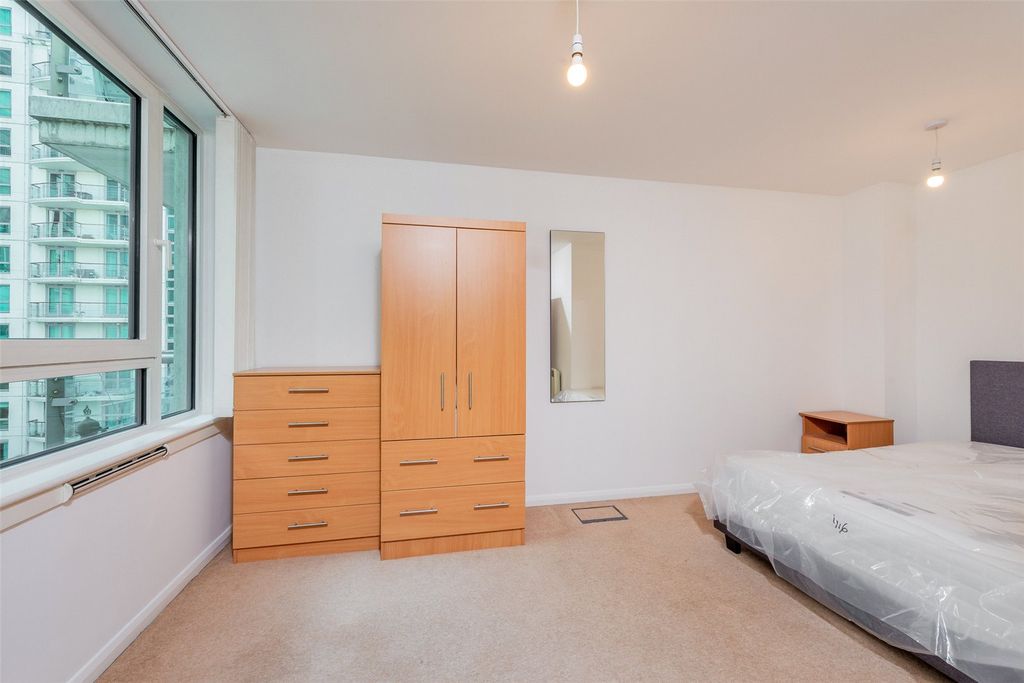 Property photo 3 of 19 Picture No. 28