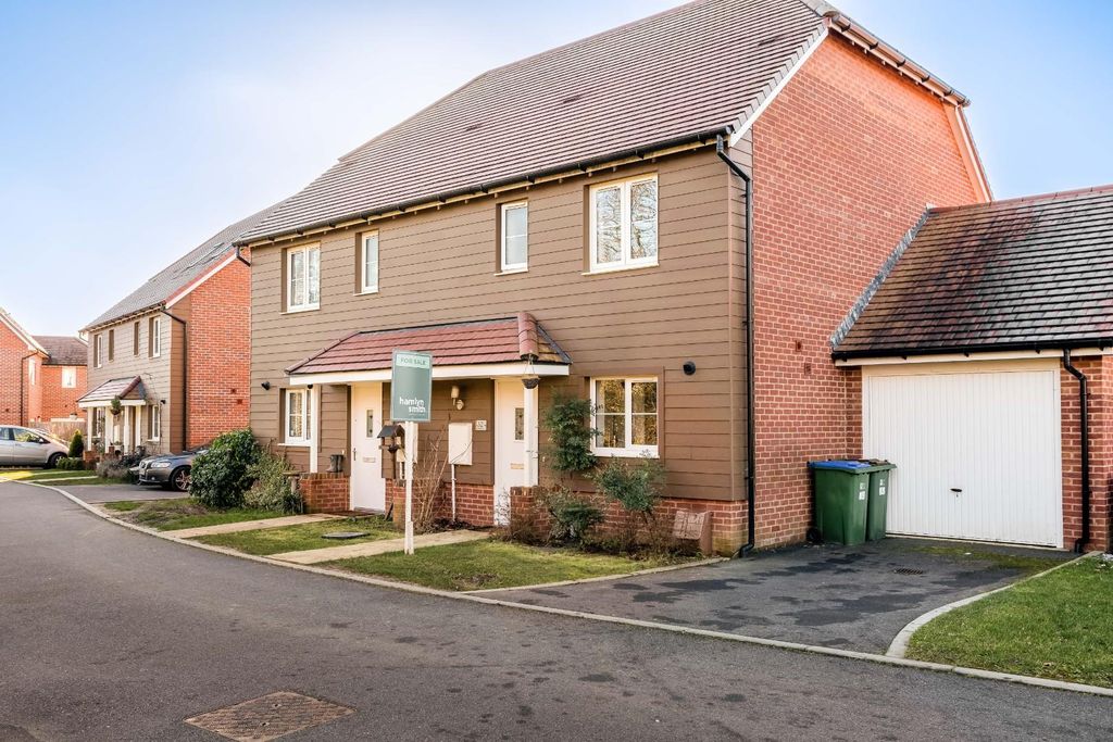 Property photo 1 of 15 32 Borrer Drive-14.Jpg