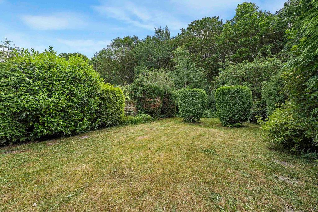 Property photo 3 of 11 Rear Garden