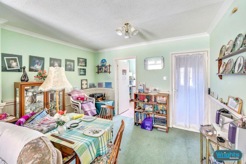 Property photo 3 of 16 Photo 6