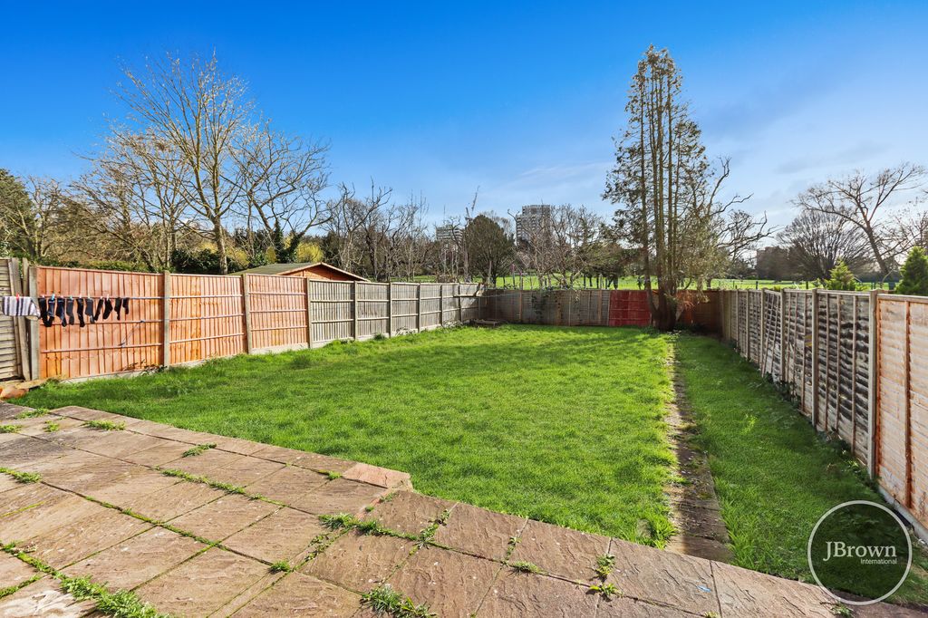 Property photo 3 of 9
