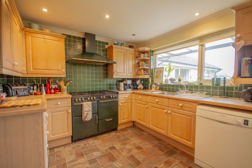 Property photo 3 of 11 Tps 01726 217 888-38