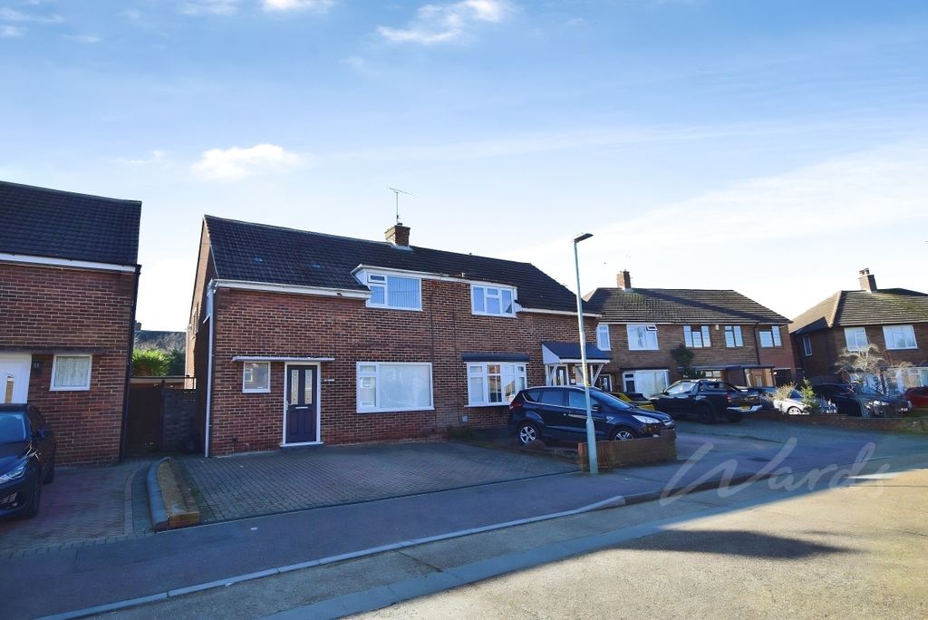 Property photo 1 of 7 Elmstone Front