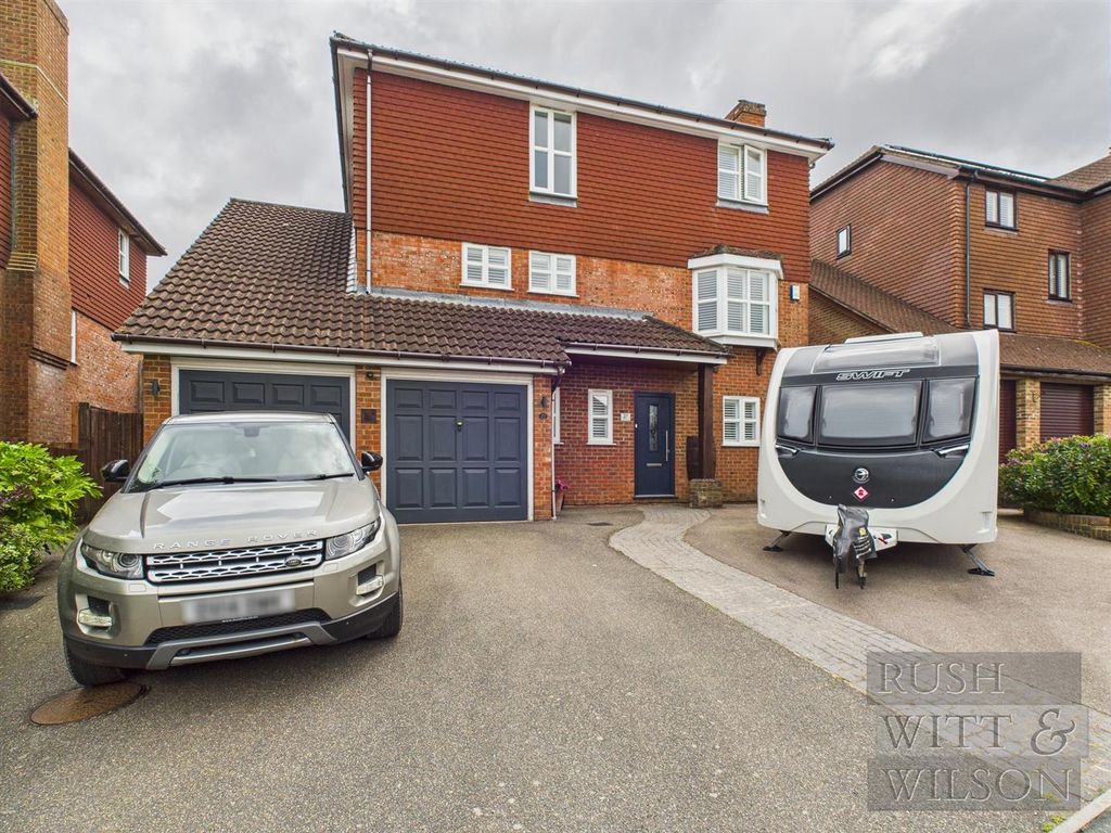 Property photo 1 of 36