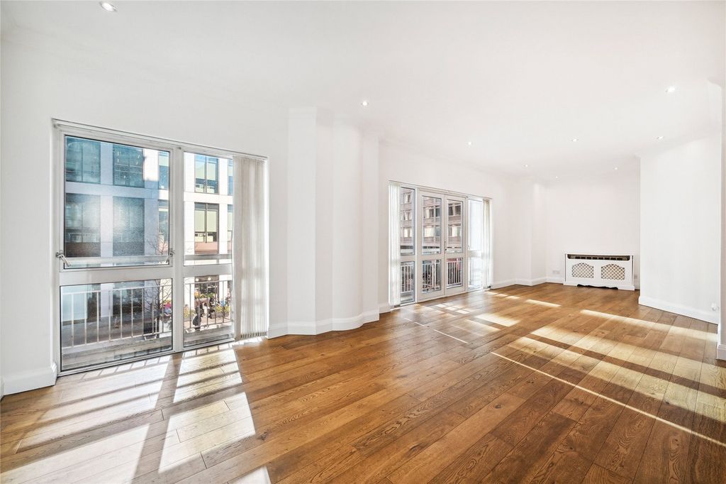 Property photo 2 of 18 Reception/Dining