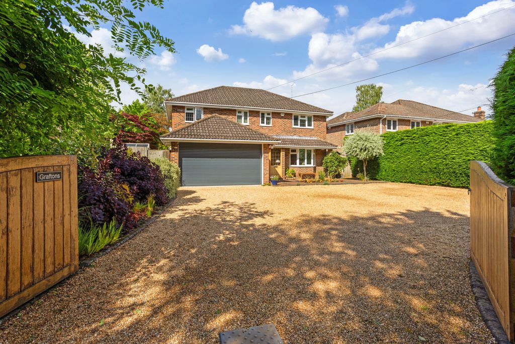 Property photo 1 of 18