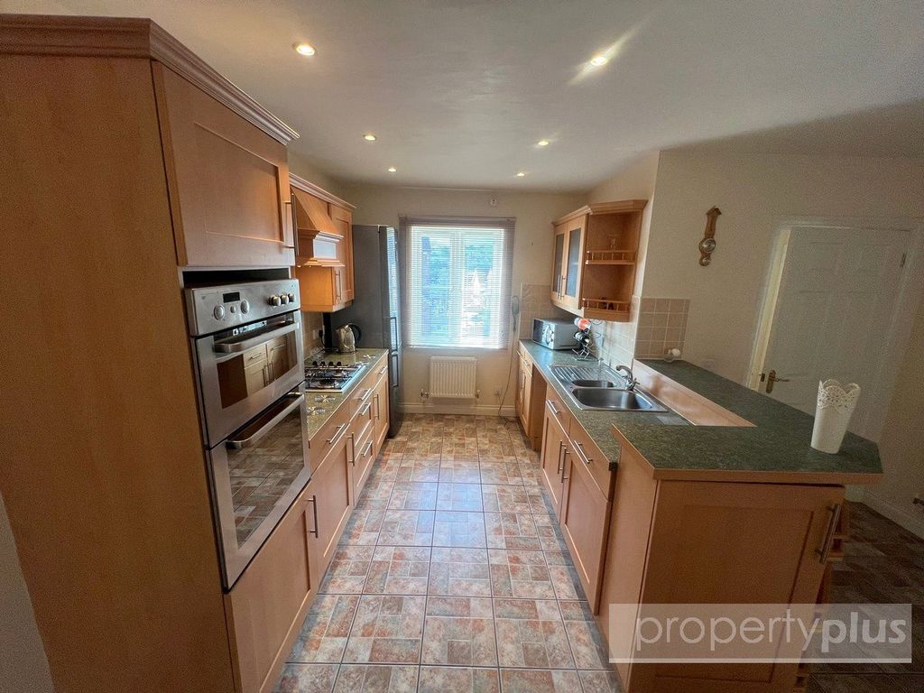 Property photo 3 of 23 Picture No. 28