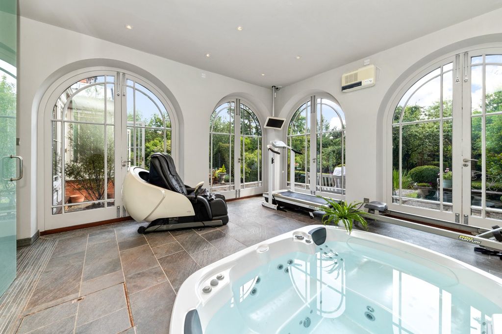 Additional image 10 of 7 bed detached house for saleAdams Road, Cambridge, Cambridgeshire CB3