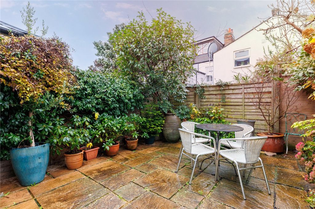 Property photo 3 of 6 Picture No. 09