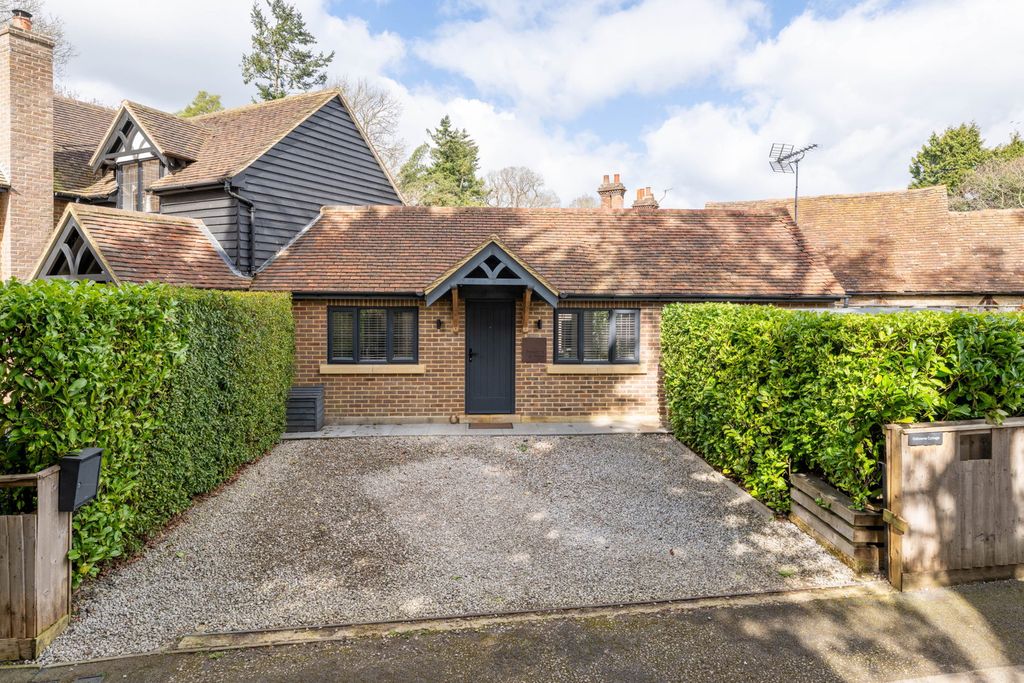 Property photo 1 of 31