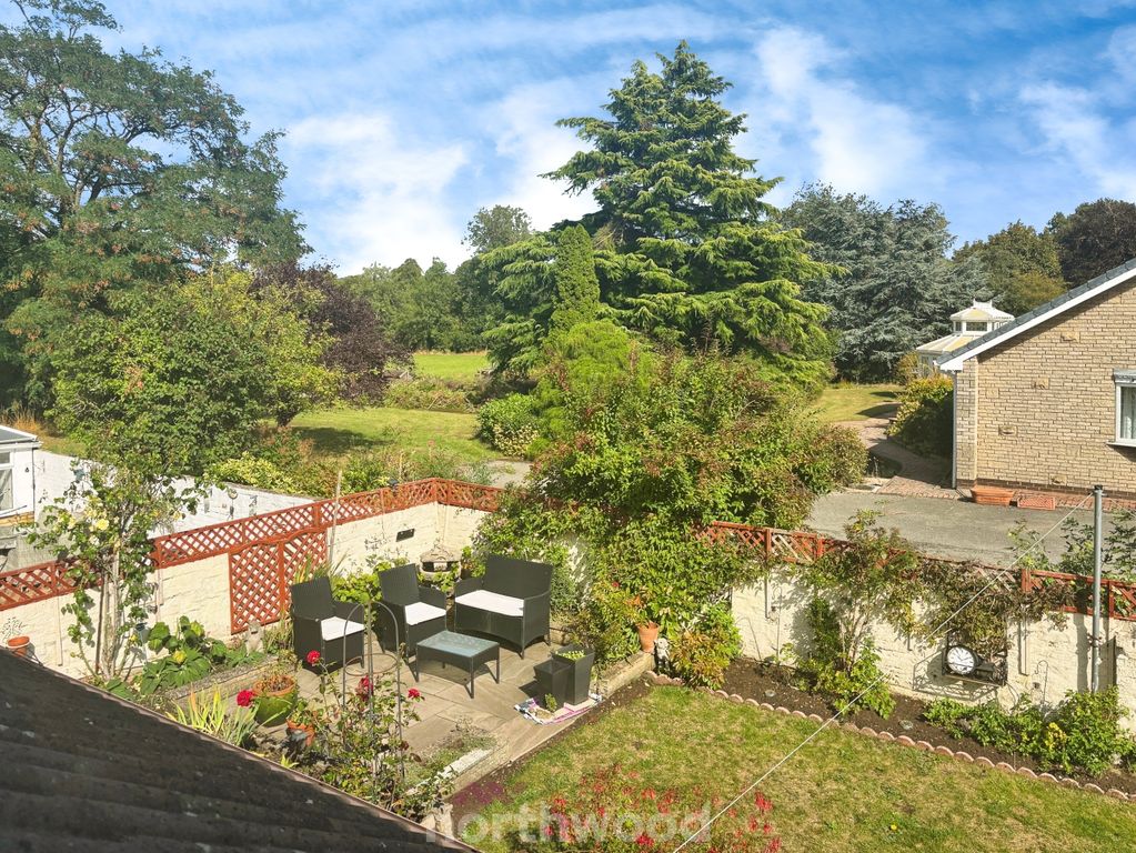 Property photo 2 of 30