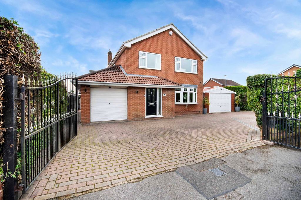 Property photo 1 of 19