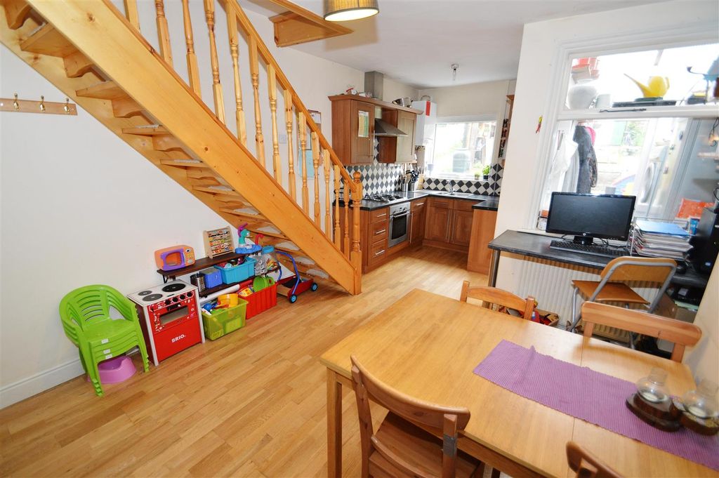 Property photo 3 of 6 Kitchen/ Diner