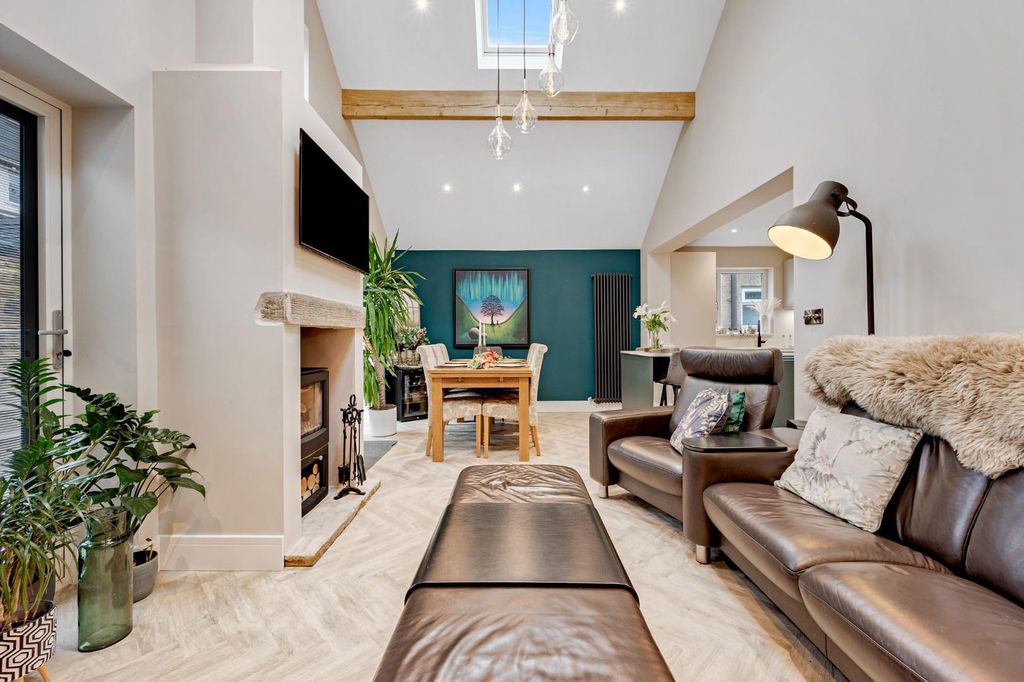 Property photo 2 of 62 Dsc_4570_2_3_4.Jpg