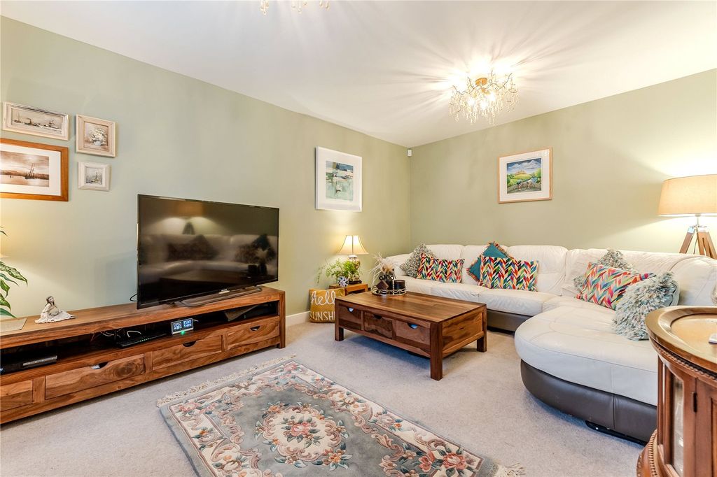 Property photo 3 of 16 Picture No. 10