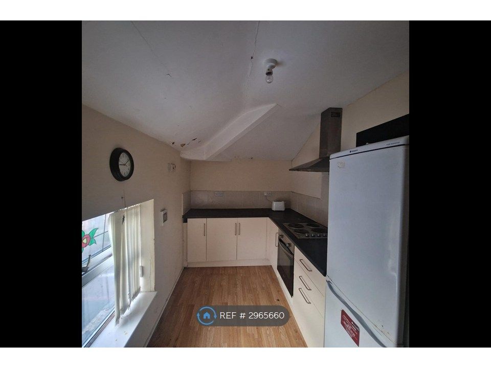 Property photo 2 of 3