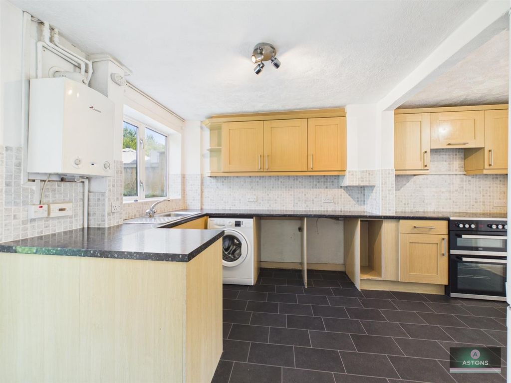 Property photo 3 of 13 Cam02067G0-Pr0330-Still005.Jpg