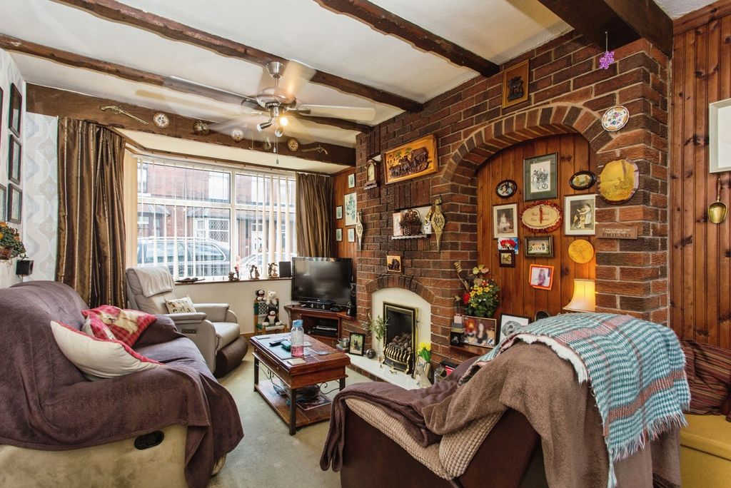 Property photo 2 of 12 Pbox-Img.Jpg