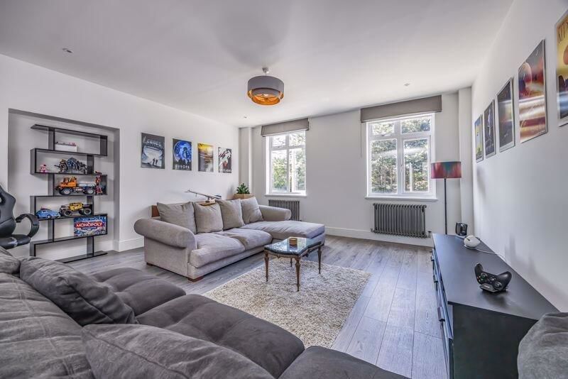 Property photo 2 of 32 Photo 12