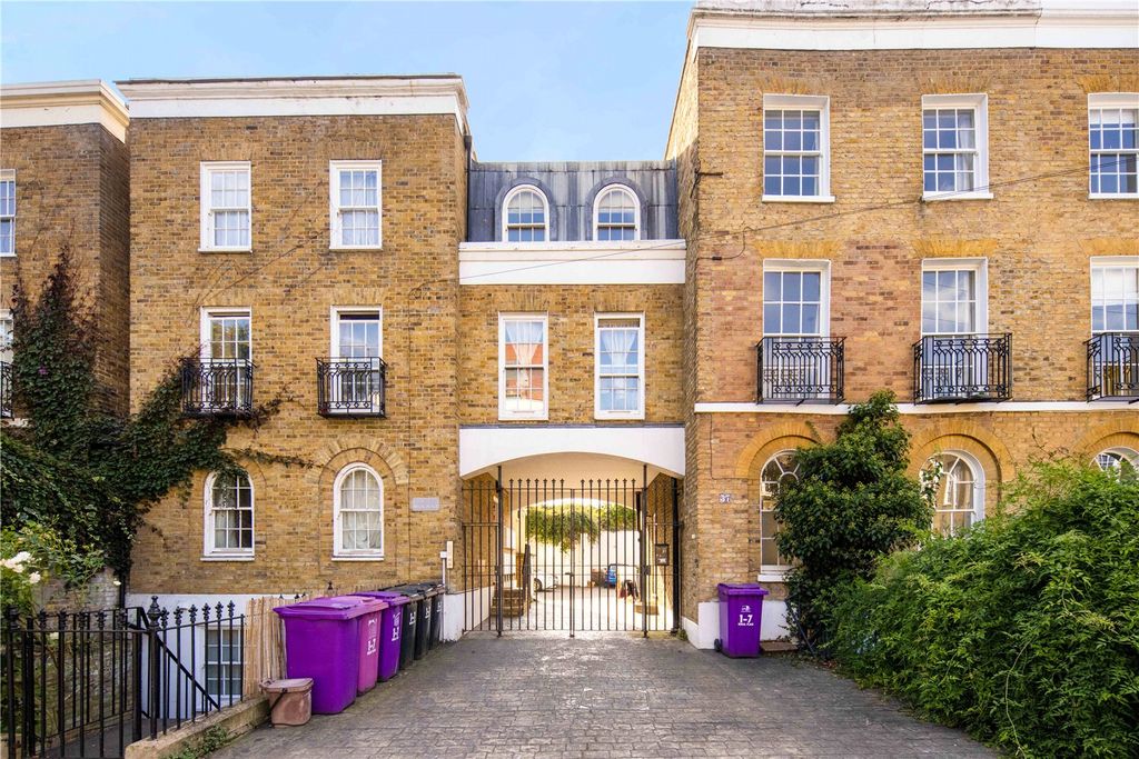 Property photo 1 of 15 Exterior