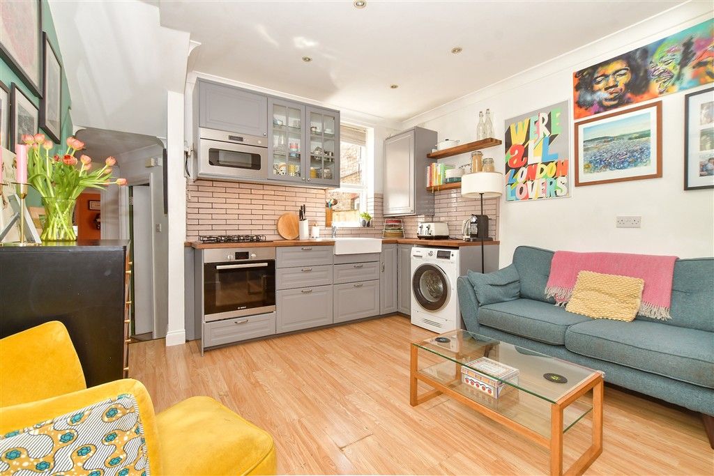 Property photo 2 of 11 Lounge/Diner/ Kitchen