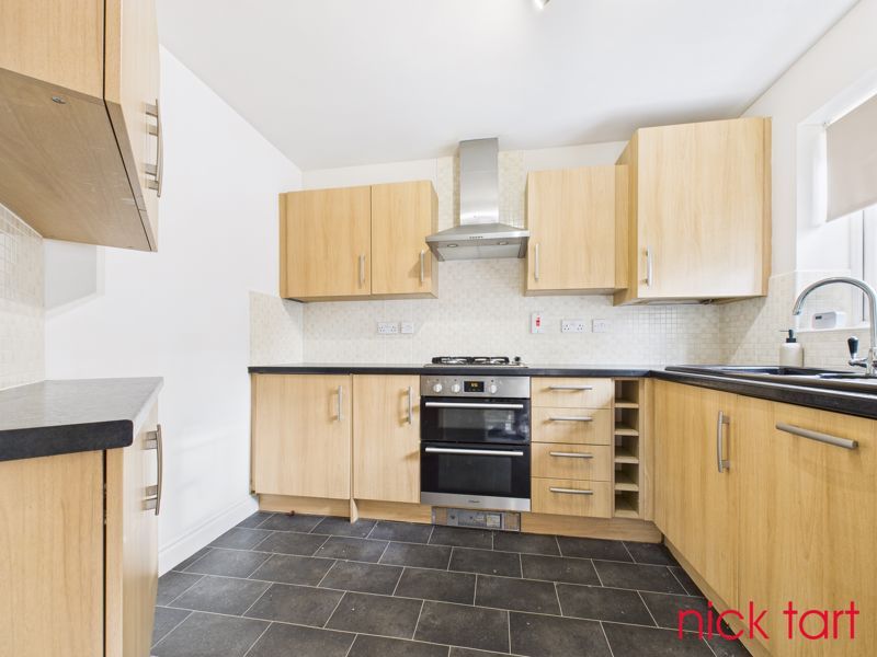 Property photo 3 of 11 Photo 12