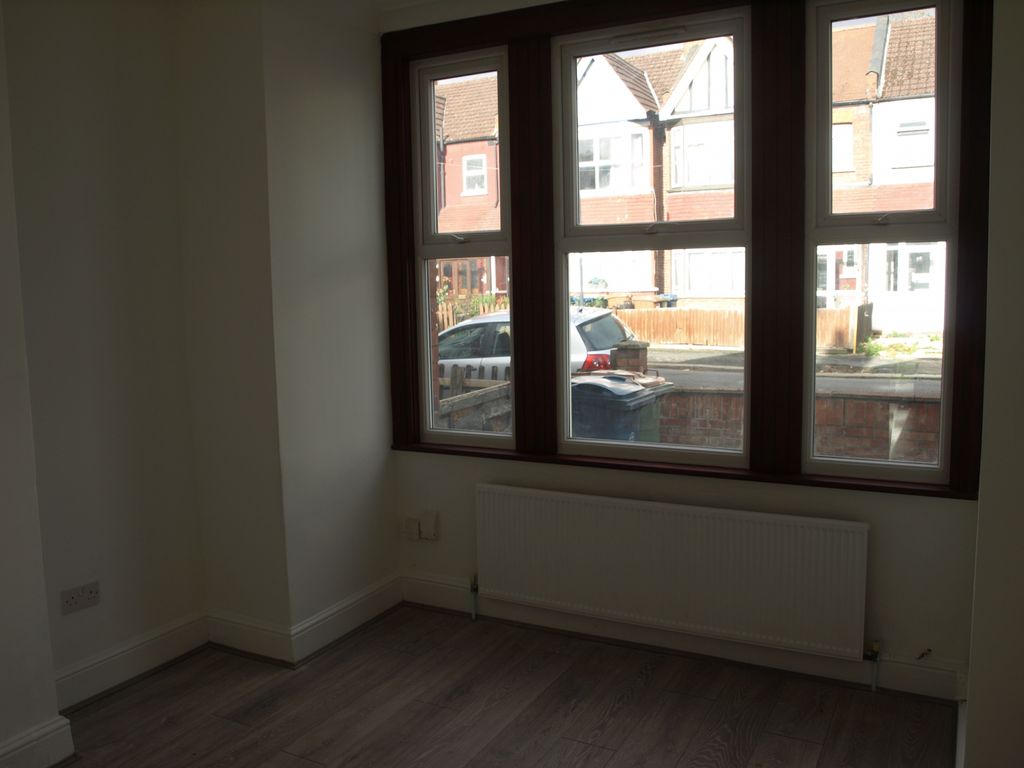 Property photo 2 of 15 Pic 2