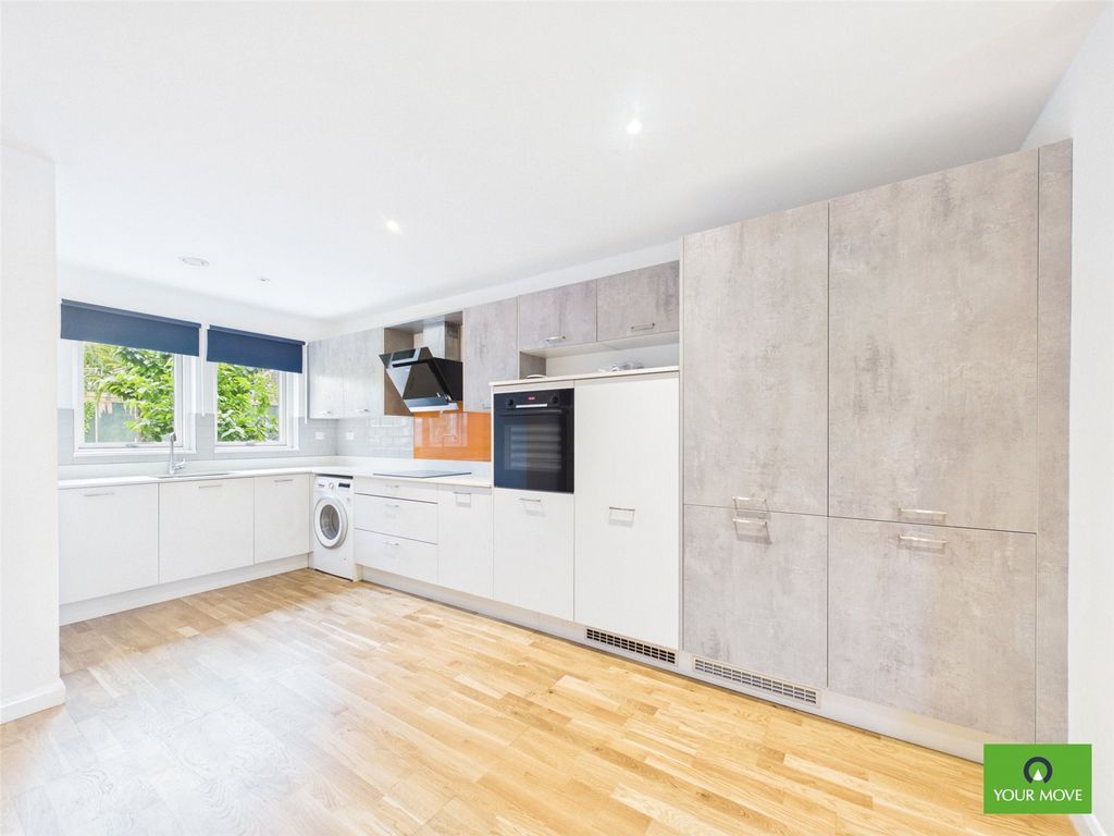 Property photo 2 of 43 Picture No. 02