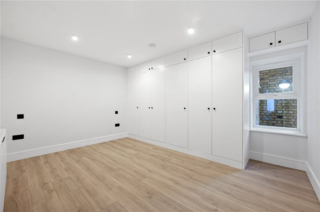 Property photo 3 of 8 Picture No. 03