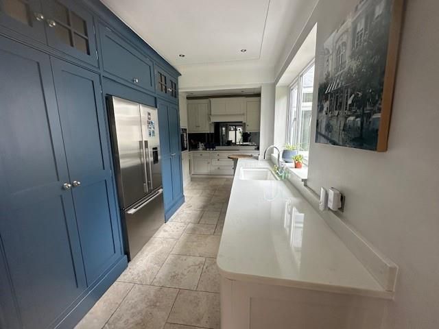 Property photo 3 of 26 Abbey Rd 23.Jpg