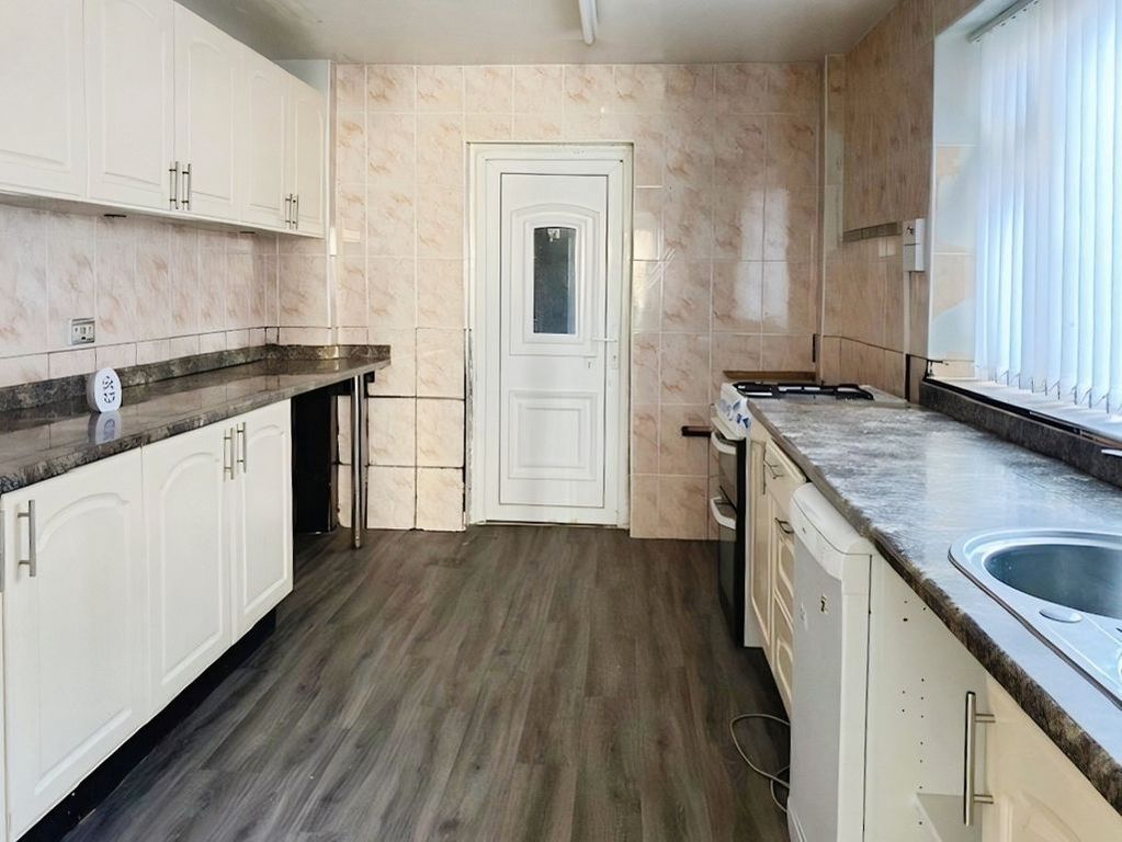 Property photo 3 of 10 Photo 7