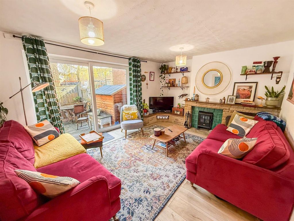 Property photo 2 of 19