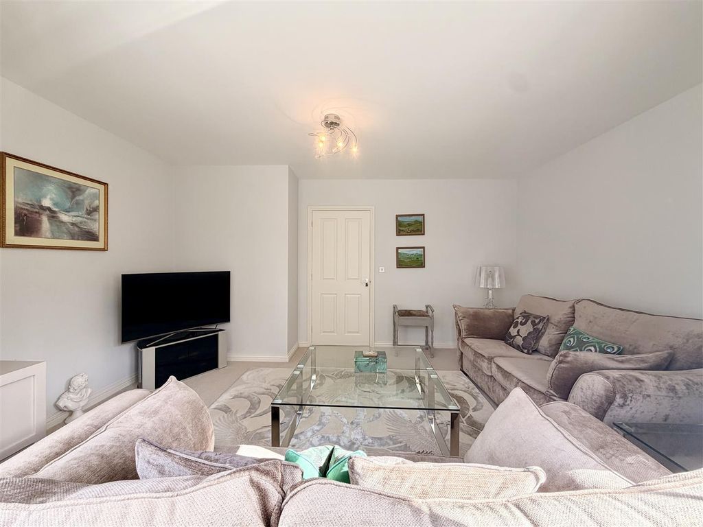 Property photo 3 of 23 3