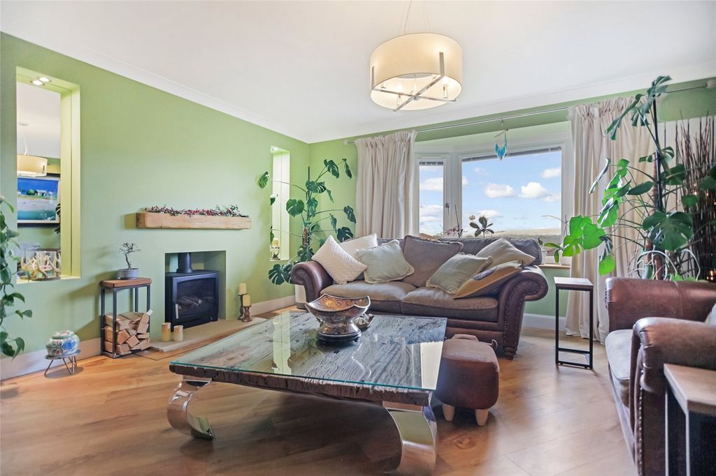 Property photo 3 of 24 Picture No. 04