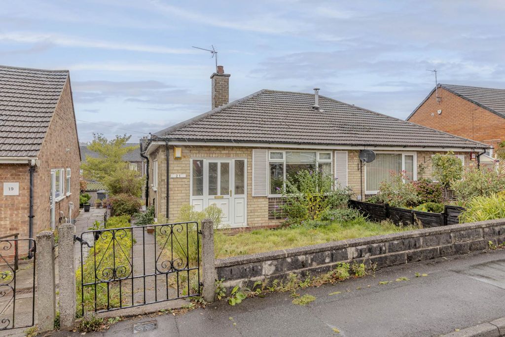 Property photo 1 of 17