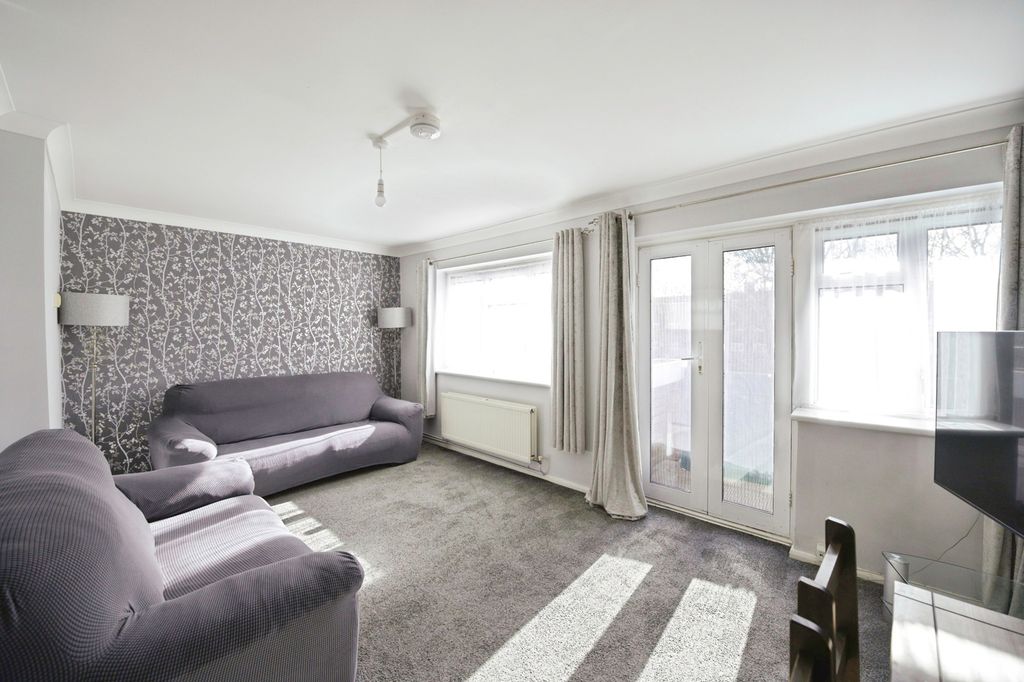 Property photo 2 of 13 Pbox-Img.Jpg