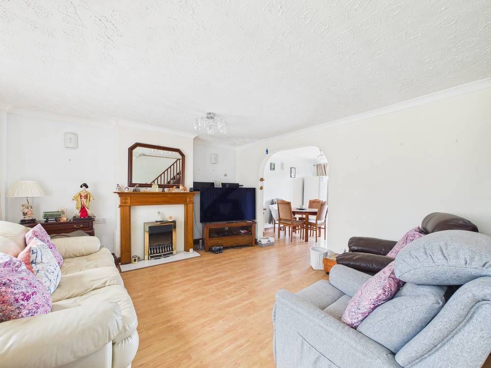 Property photo 2 of 14 Giraffe360-Still014
